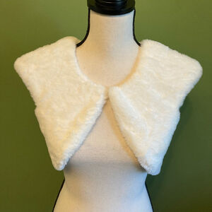 Girls Jona Michelle White Faux Fur Vest Size 12 kids